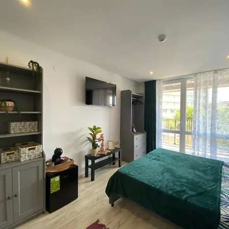 Paradiso 'в' 403 Fancy Apartment Nessebar