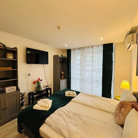 Paradiso 'в' 403 Fancy Апартамент